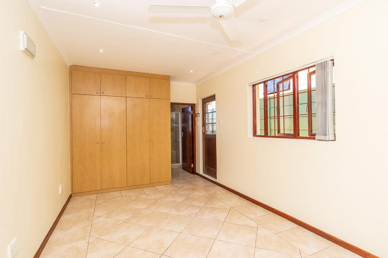 3 Bedroom Property for Sale in Bergvliet Western Cape